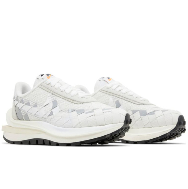 Nike Sacai VaporWaffle x Jean Paul Gaultier White Black DR5209-100