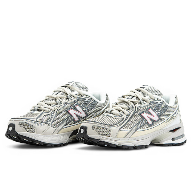 New Balance 740 Silver Beige