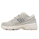 New Balance 740 Beige