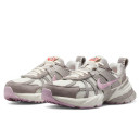 Nike V2K Run Valentines Day 2025 HV5997-161