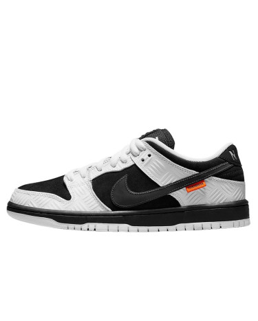 Nike SB Dunk Low x TIGHTBOOTH FD2629-100