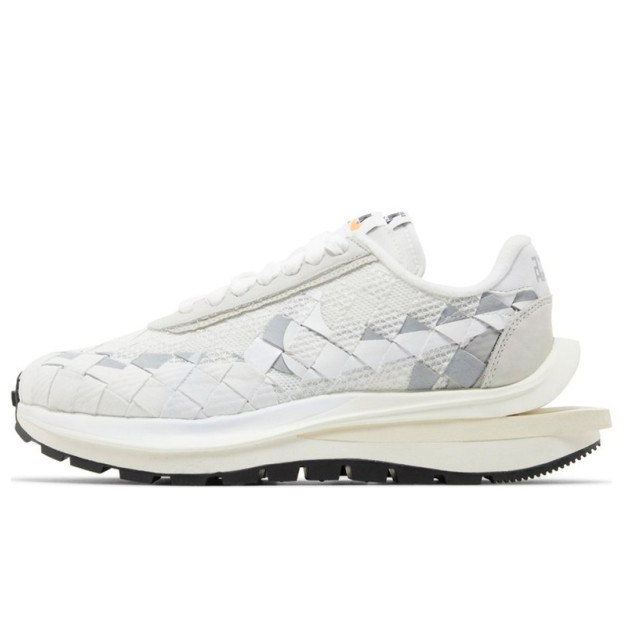 Nike Sacai VaporWaffle x Jean Paul Gaultier White Black DR5209-100
