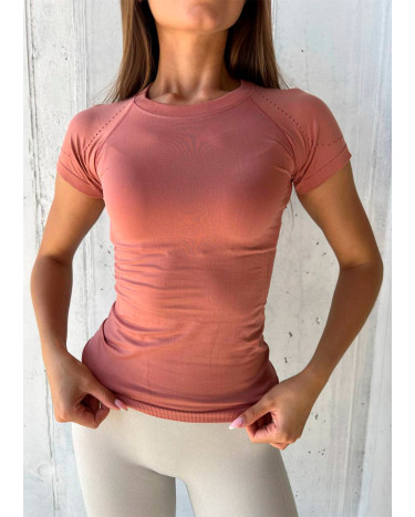 Футболка Рожева