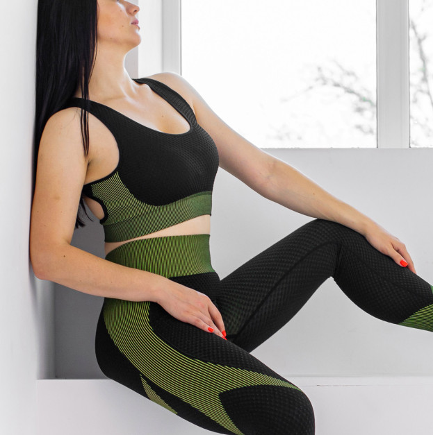 Топ Спортивний Чорно Зелений з Візерунком