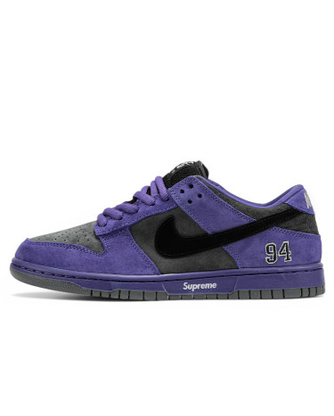 Nike SB Dunk Low  x Supreme Purple